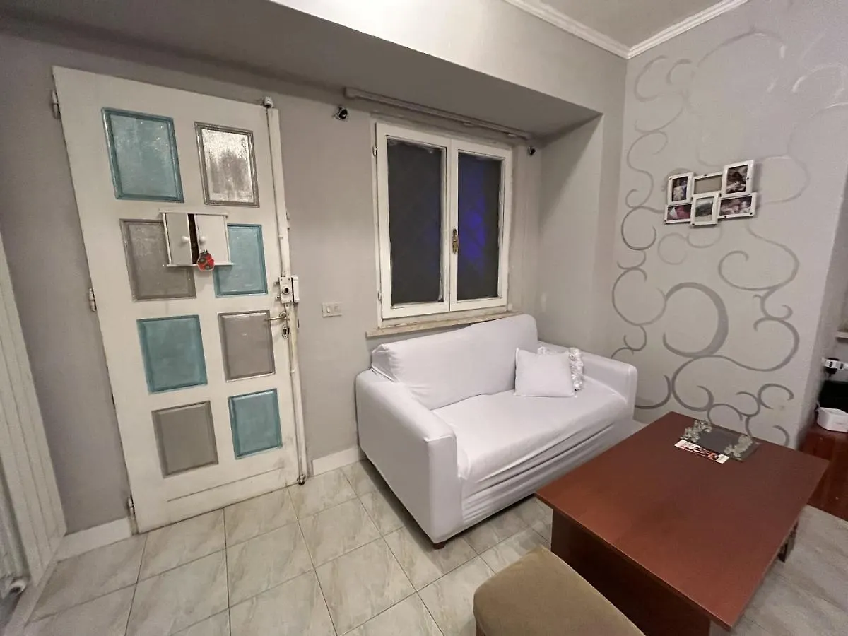 Affitto Due Camere, Due Bagni In Villa Rome