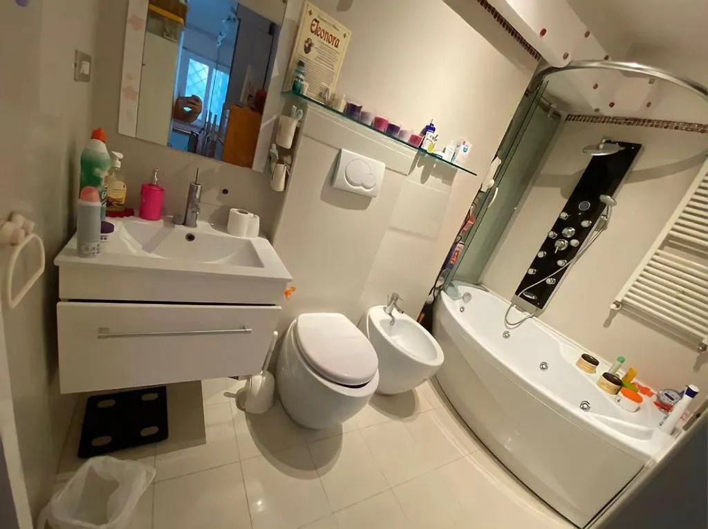 Affitto Due Camere, Due Bagni In Villa 로마