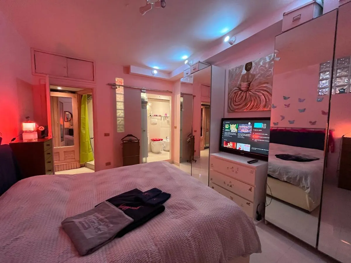 아파트 Affitto Due Camere, Due Bagni In Villa 로마